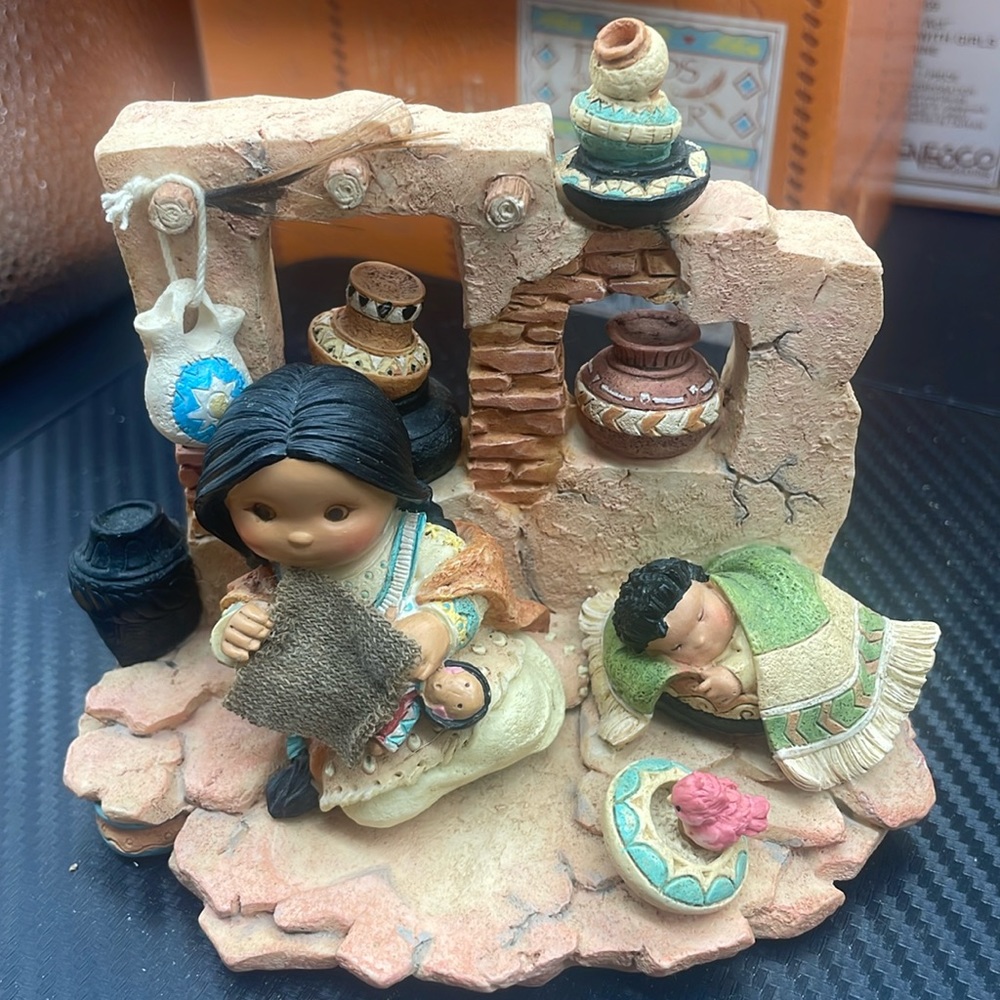 1996 ENESCO Friends of The Feather "Girl Doing Pottery"267856 NEW In Box